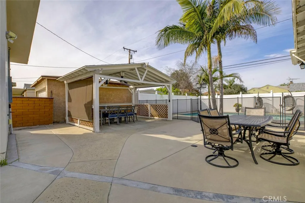 813 S Spruce Street, Montebello, California 90640 home-pic-39