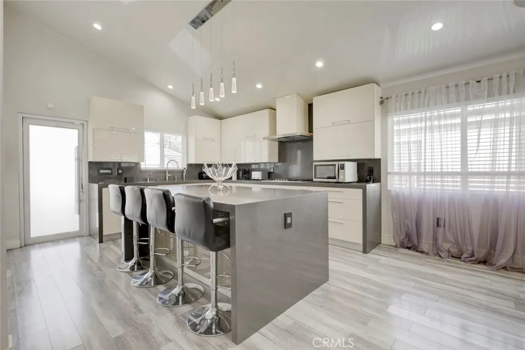 813 S Spruce Street, Montebello, California 90640 home-pic-12