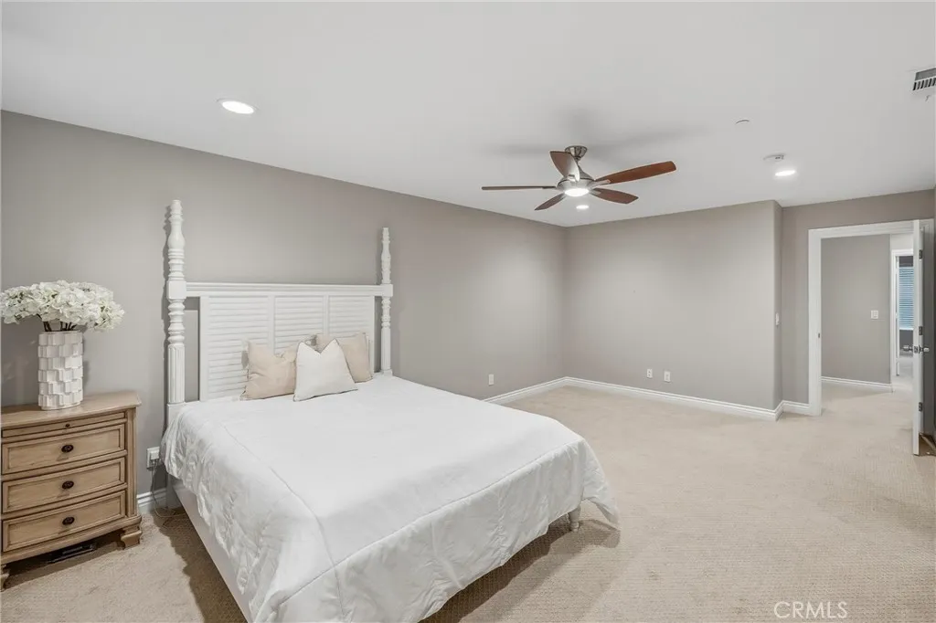15879 Highland, Fontana, California 92336 home-pic-33