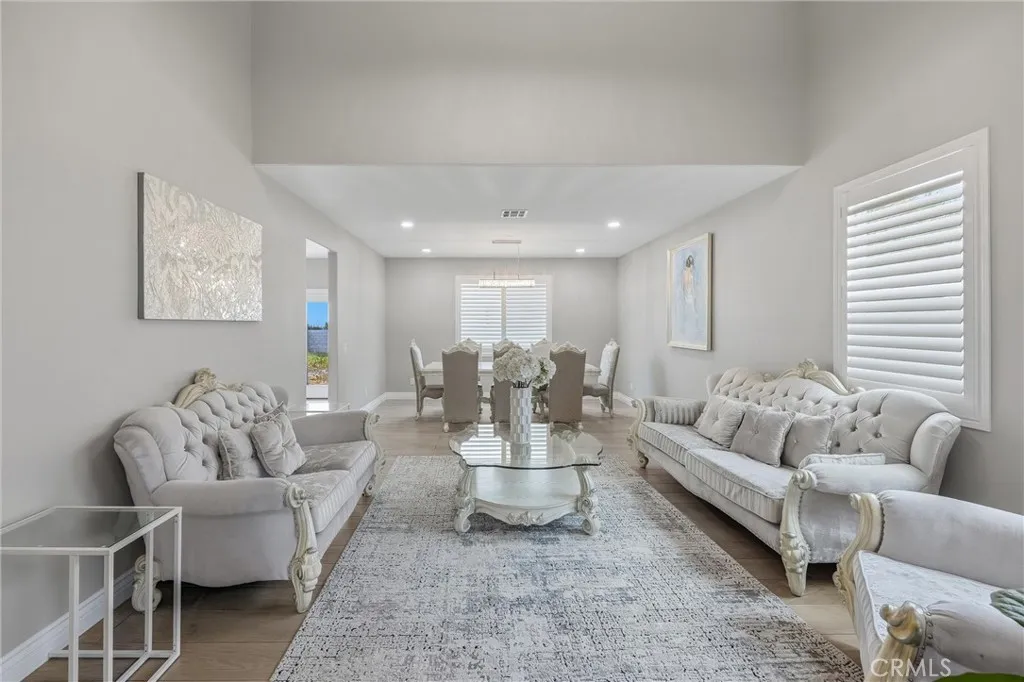 15879 Highland, Fontana, California 92336 home-pic-8