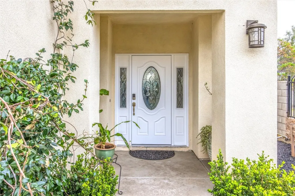 15879 Highland, Fontana, California 92336 home-pic-5