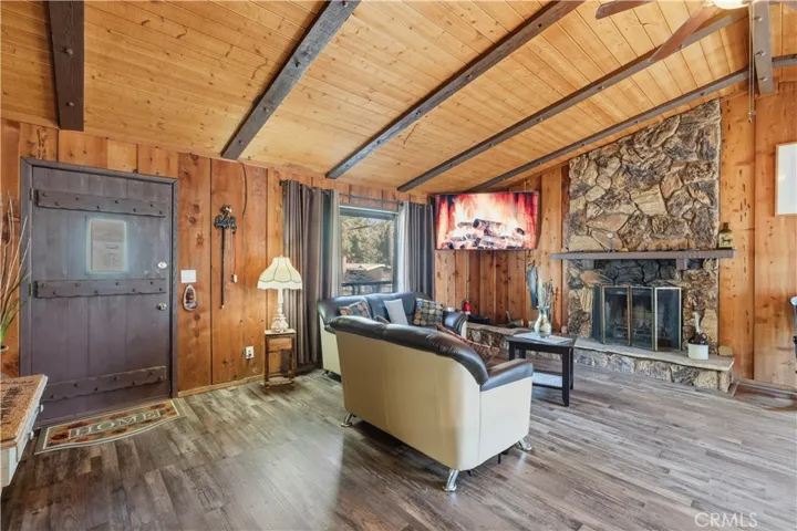 44667 Barton, Sugarloaf, California 92386 — photo 4
