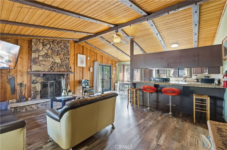 44667 Barton, Sugarloaf, California 92386 — photo 5