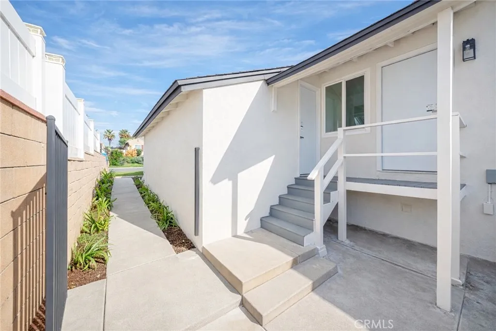 922 E Edgecomb, Covina, California 91724 home-pic-35
