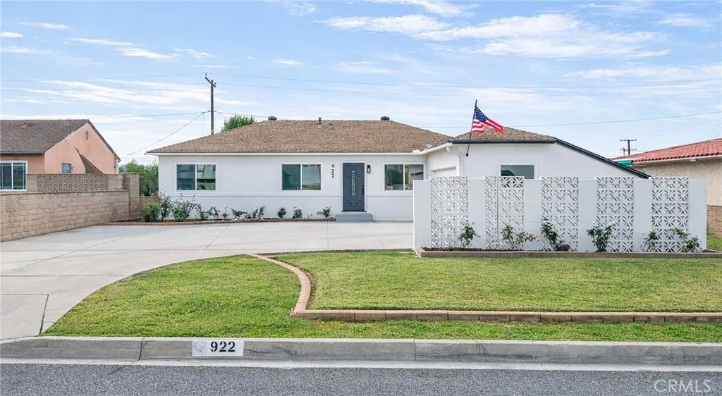 922 E Edgecomb, Covina, California 91724 home-pic-1