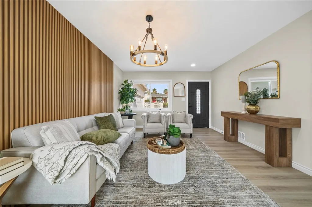 922 E Edgecomb, Covina, California 91724 home-pic-7