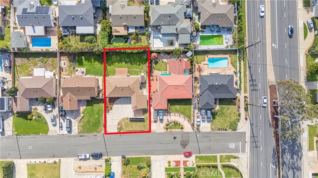 922 E Edgecomb, Covina, California 91724 home-pic-43