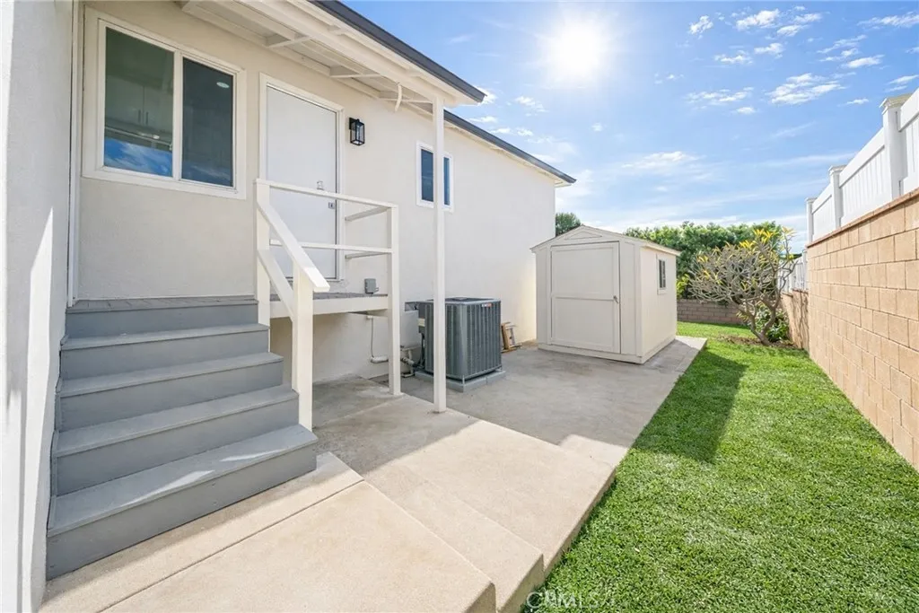 922 E Edgecomb, Covina, California 91724 home-pic-39
