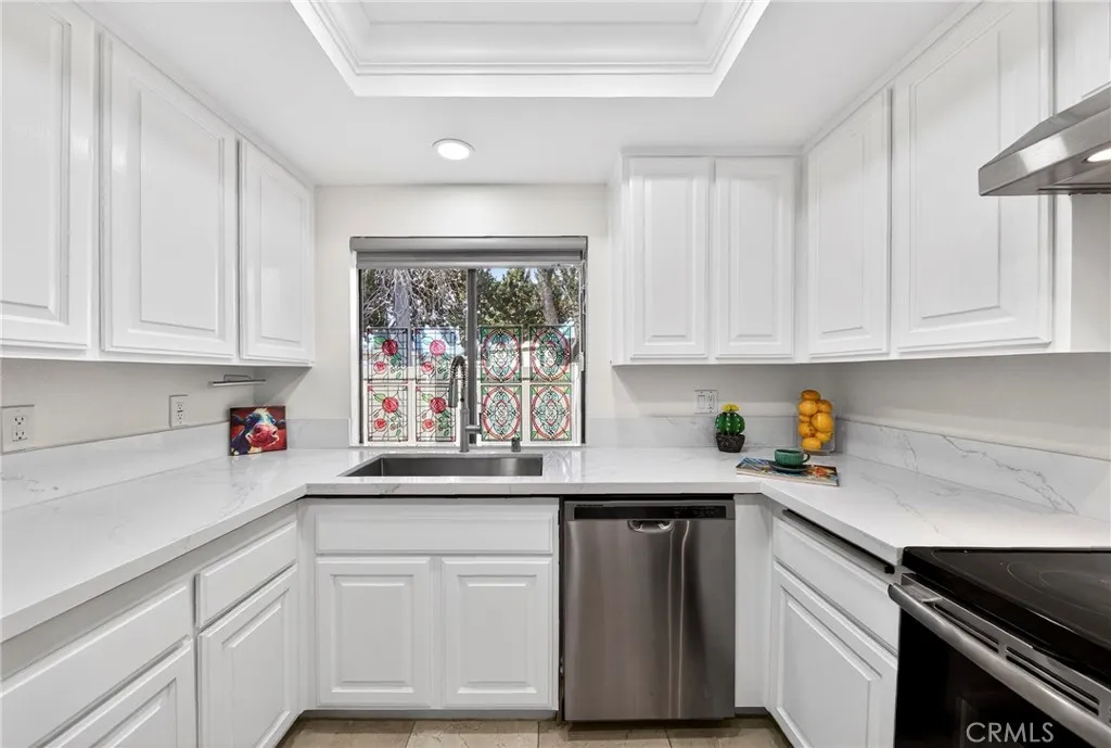 15920 Alta Vista Drive 2c, La Mirada, California 90638 home-pic-6