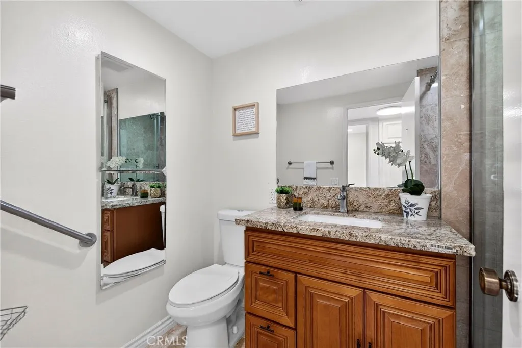 15920 Alta Vista Drive 2c, La Mirada, California 90638 home-pic-8