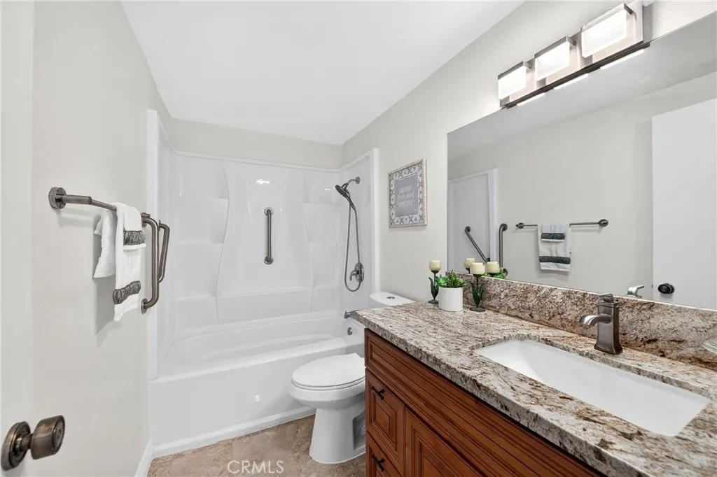 15920 Alta Vista Drive 2c, La Mirada, California 90638 home-pic-13