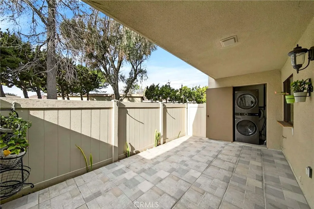 15920 Alta Vista Drive 2c, La Mirada, California 90638 home-pic-15