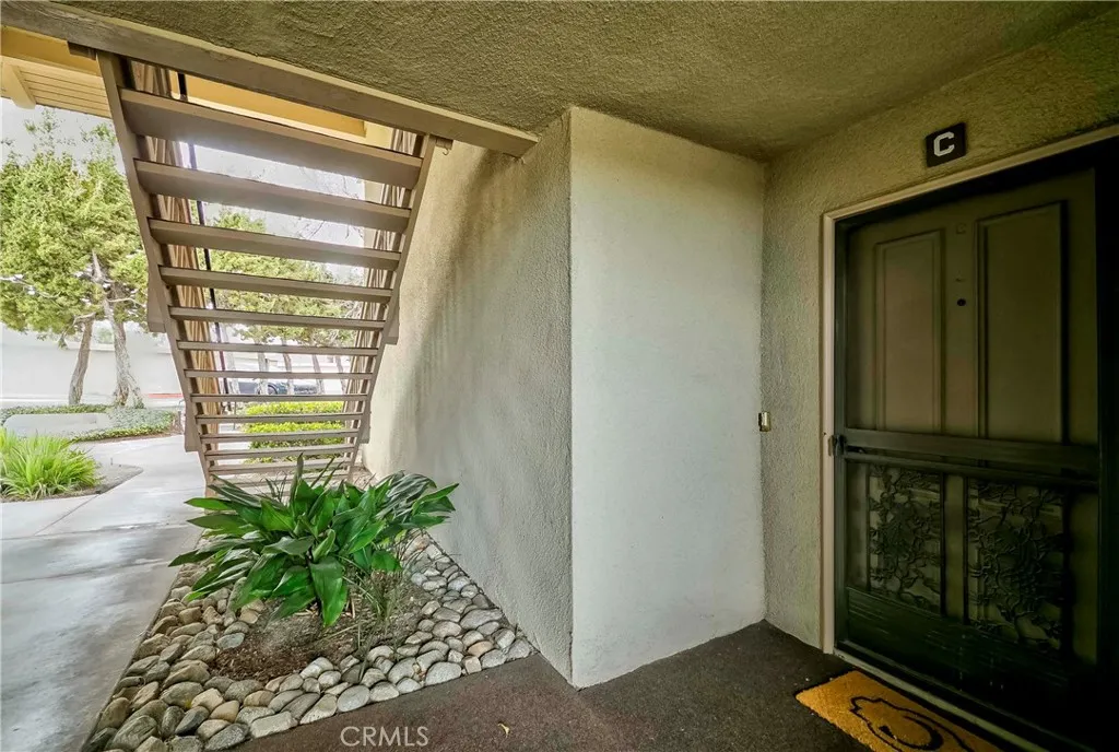 15920 Alta Vista Drive 2c, La Mirada, California 90638 home-pic-2