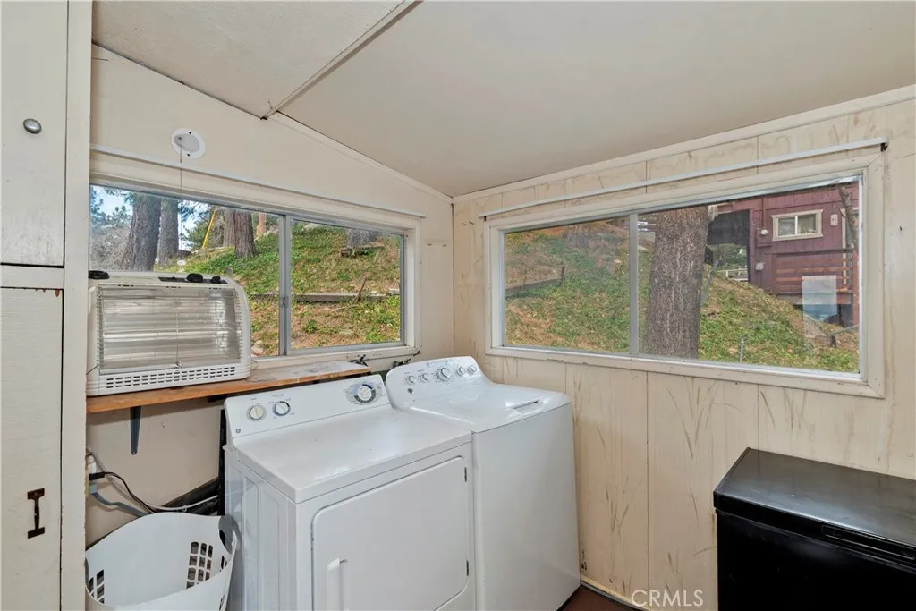 32047 Pine Cone, Running Springs, California 92382 home-pic-24