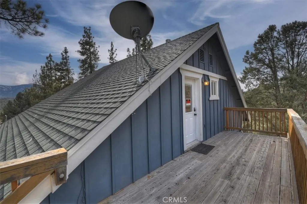 1051 Mound, Big Bear City, California 92314 home-pic-40
