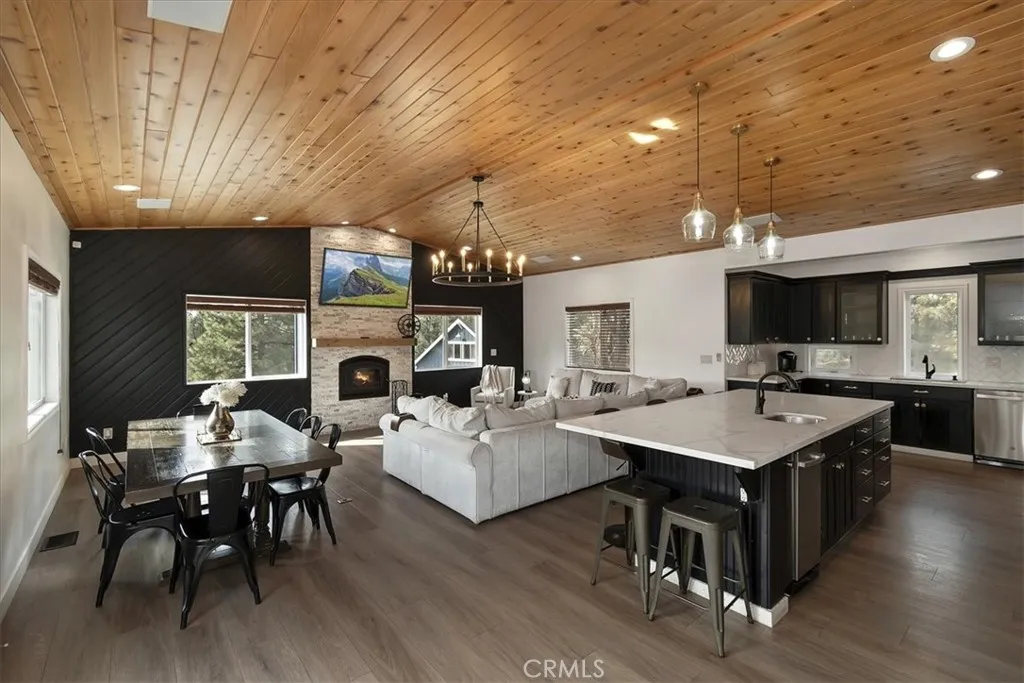 1051 Mound, Big Bear City, California 92314 home-pic-6