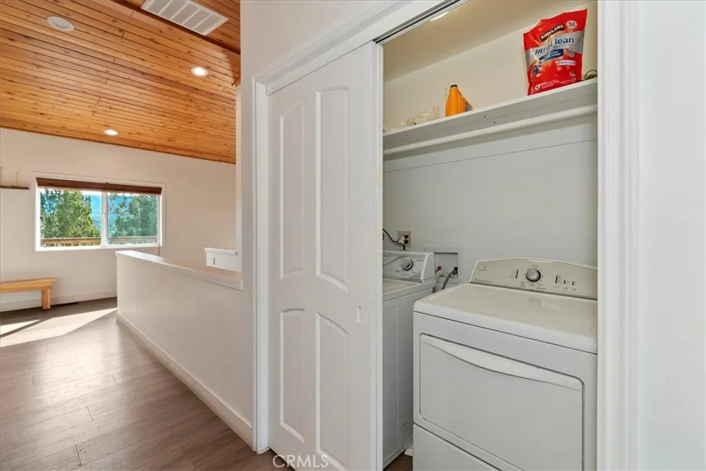 1051 Mound, Big Bear City, California 92314 home-pic-37