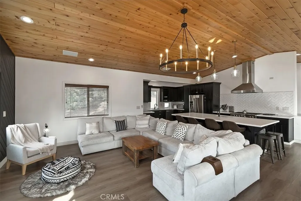 1051 Mound, Big Bear City, California 92314 home-pic-9