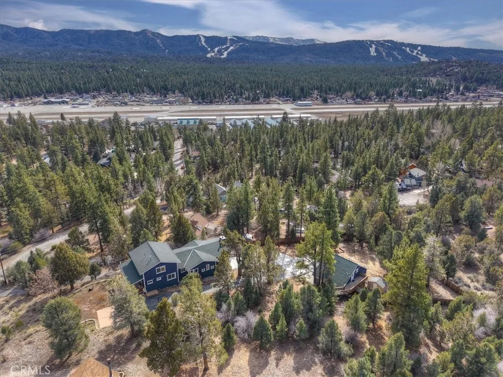 1051 Mound, Big Bear City, California 92314 home-pic-64