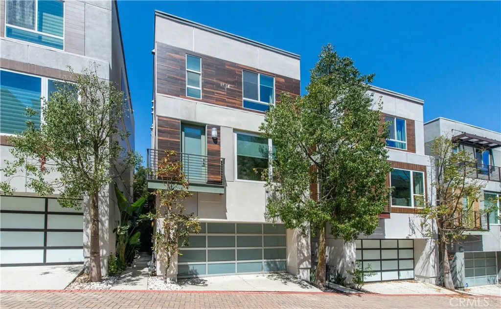 6749 W Gill, Los Angeles, California 90068 home-pic-23