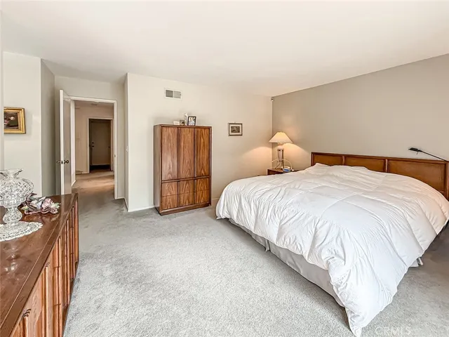 933 Ranch House Road, Westlake Village, California 91361