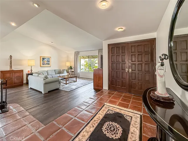933 Ranch House Road, Westlake Village, California 91361