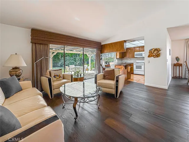 933 Ranch House Road, Westlake Village, California 91361