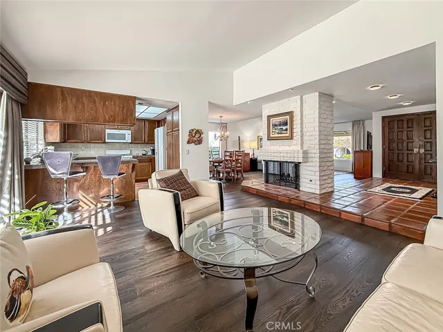 933 Ranch House Road, Westlake Village, California 91361