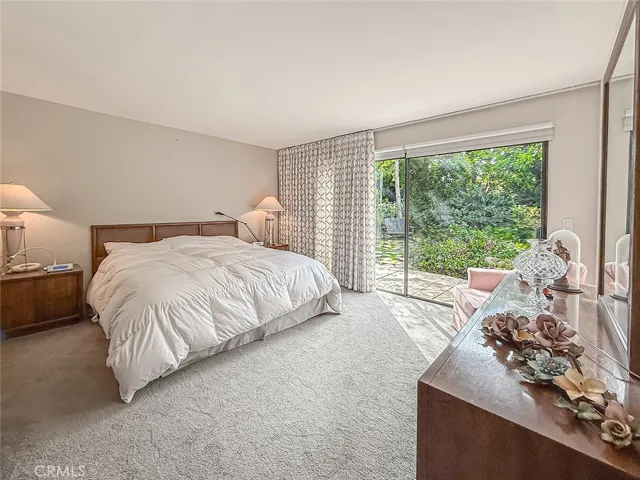 933 Ranch House Road, Westlake Village, California 91361
