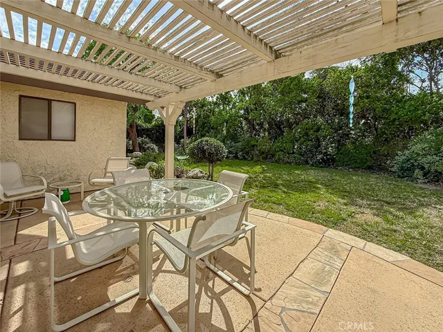 933 Ranch House Road, Westlake Village, California 91361