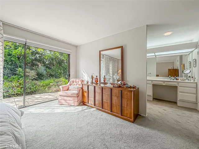 933 Ranch House Road, Westlake Village, California 91361