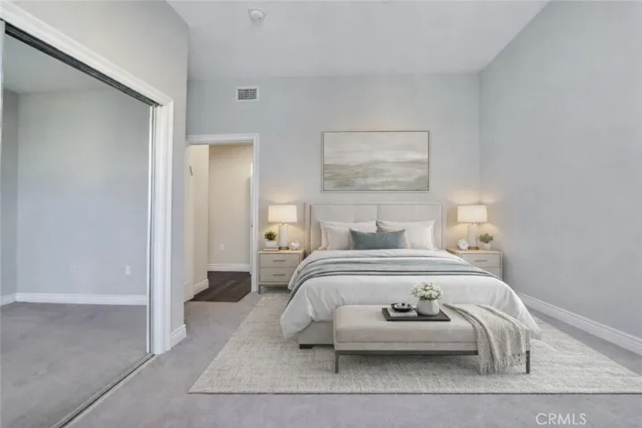 This photo has been digitally altered and virtually staged.