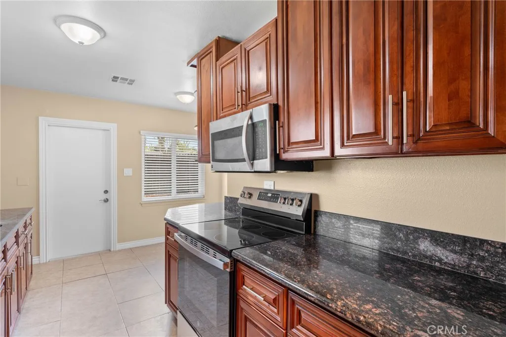2994 David, Riverside, California 92506 home-pic-18