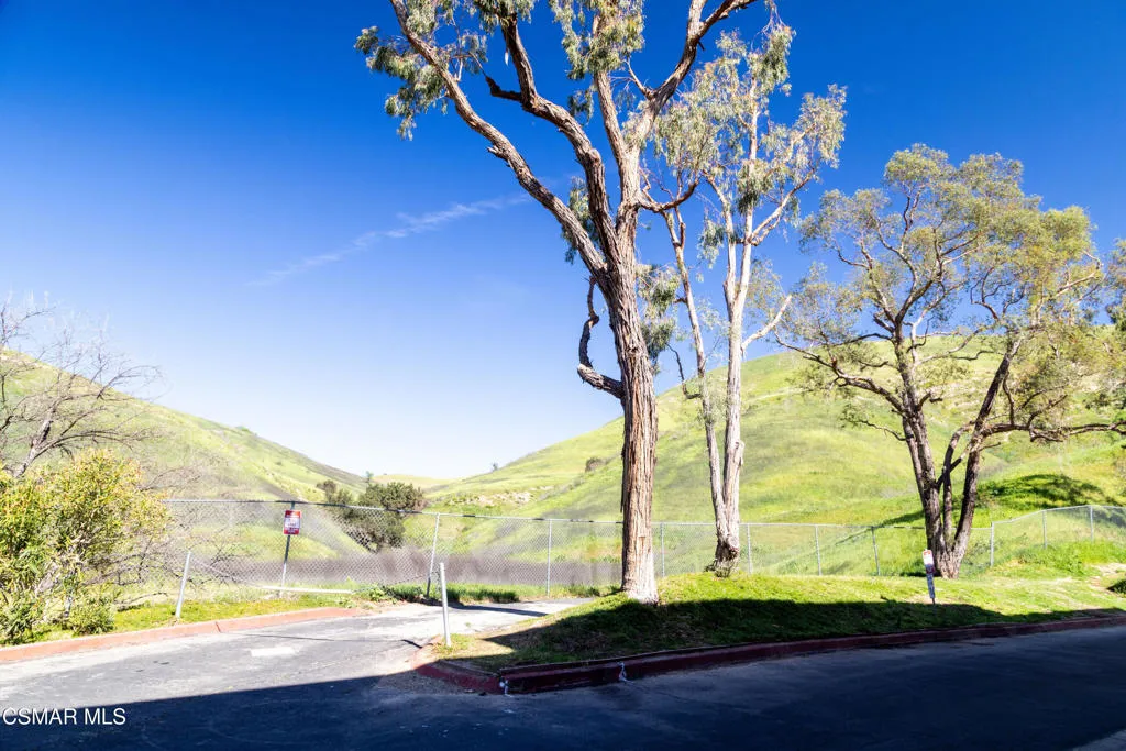 26000 Alizia Canyon Drive D, Calabasas, California 91302 home-pic-29