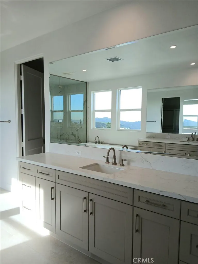 746 Via Arezzo Place, Altadena, California 91001 home-pic-14
