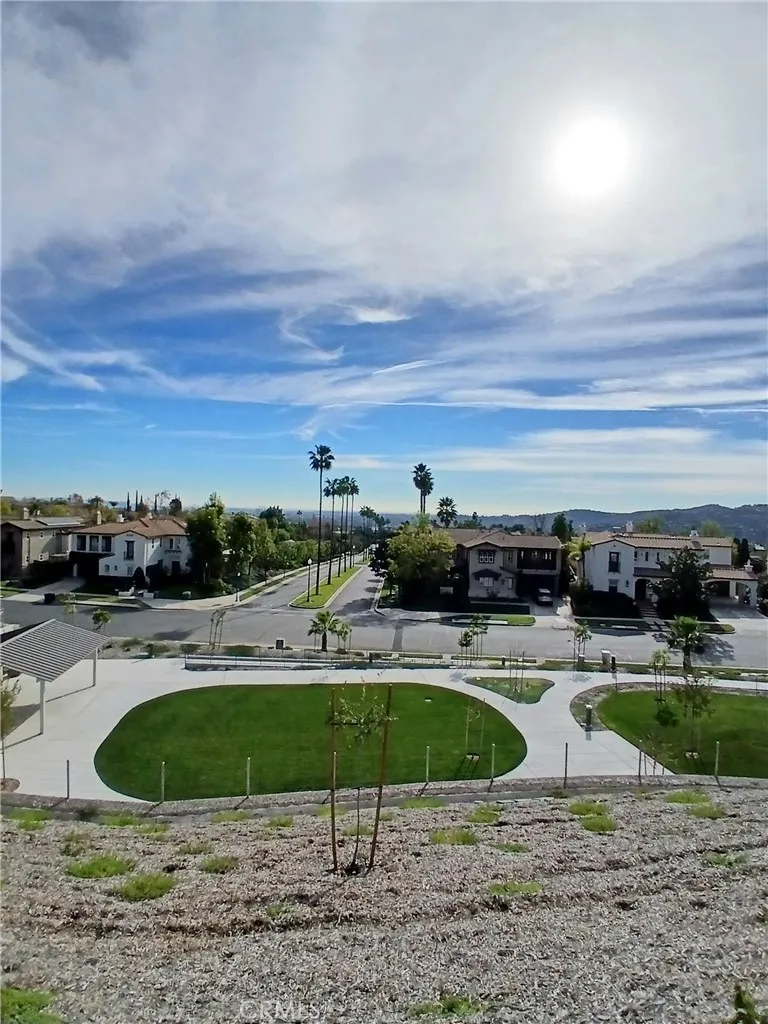 746 Via Arezzo Place, Altadena, California 91001 home-pic-15