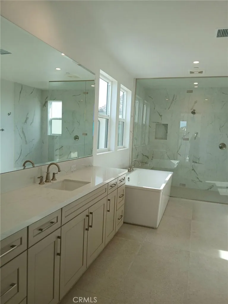 746 Via Arezzo Place, Altadena, California 91001 home-pic-11