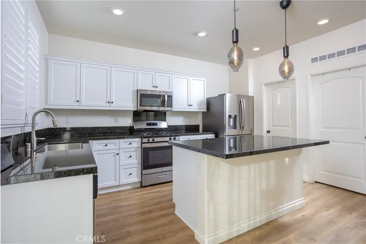 5176 Wintercress, Fontana, California 92336