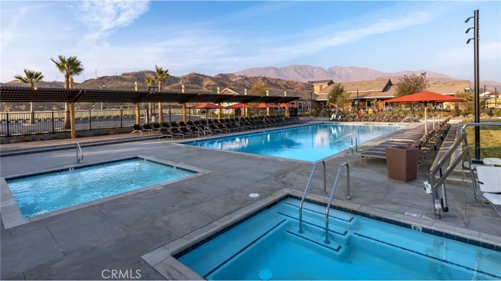 2046 Pyrenes Place, Santa Paula, California 93060 home-pic-6