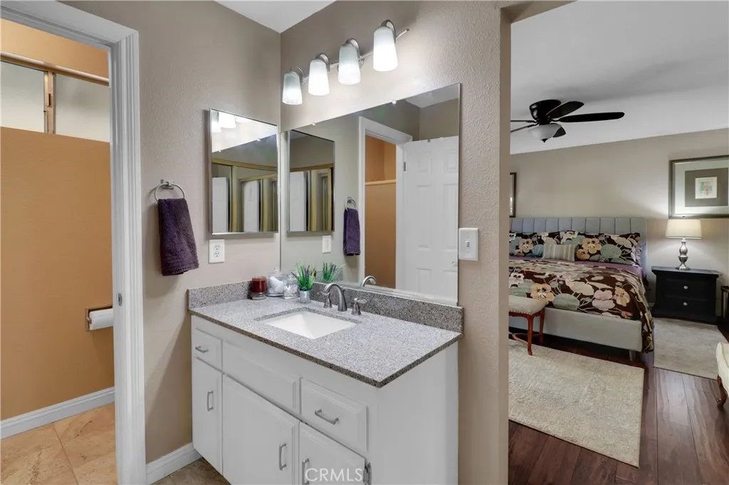 16750 Canyon View Drive, Riverside, California 92504 home-pic-24