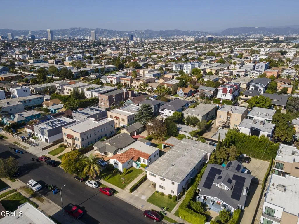 4523 W 18th Street, Los Angeles, California 90019 home-pic-3