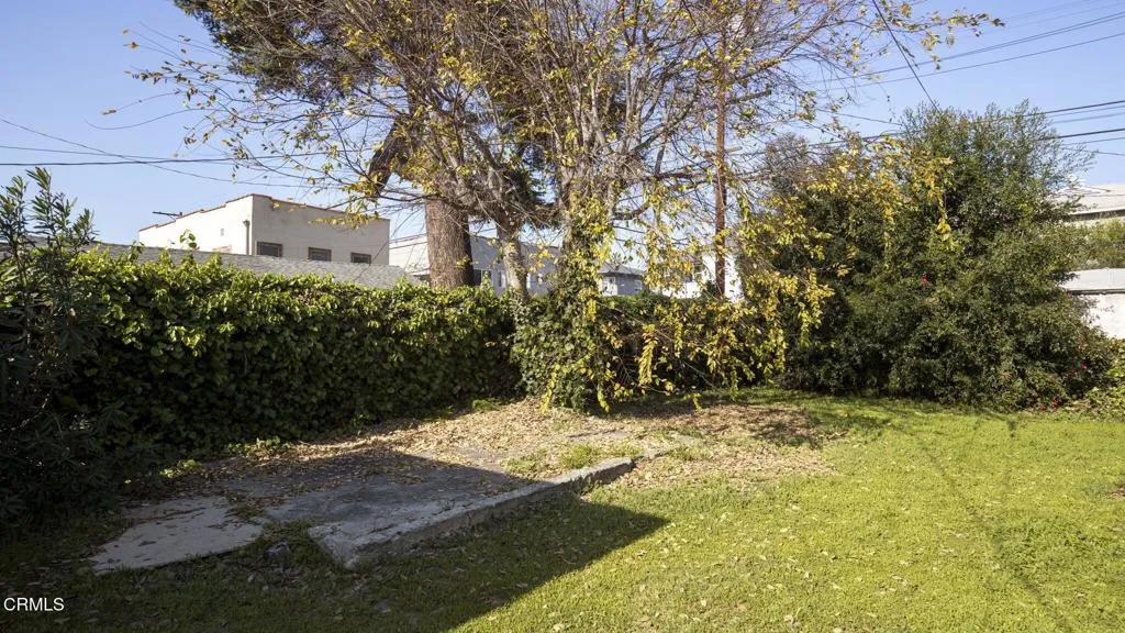 4523 W 18th Street, Los Angeles, California 90019 home-pic-16
