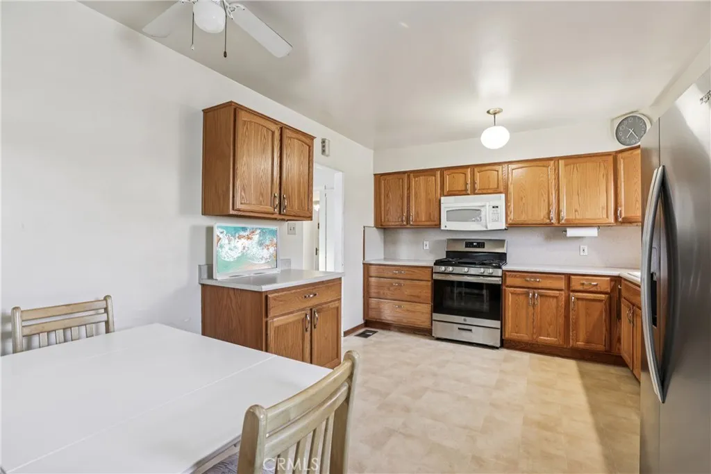 3845 Hollypark, Los Angeles, California 90039 home-pic-16