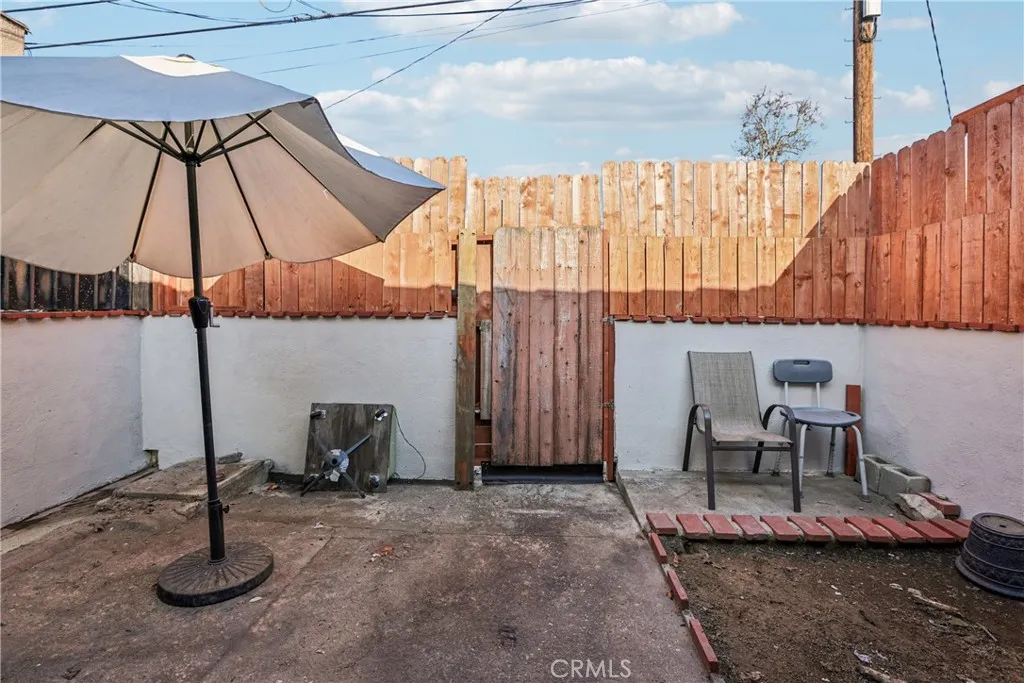 3845 Hollypark, Los Angeles, California 90039 home-pic-31