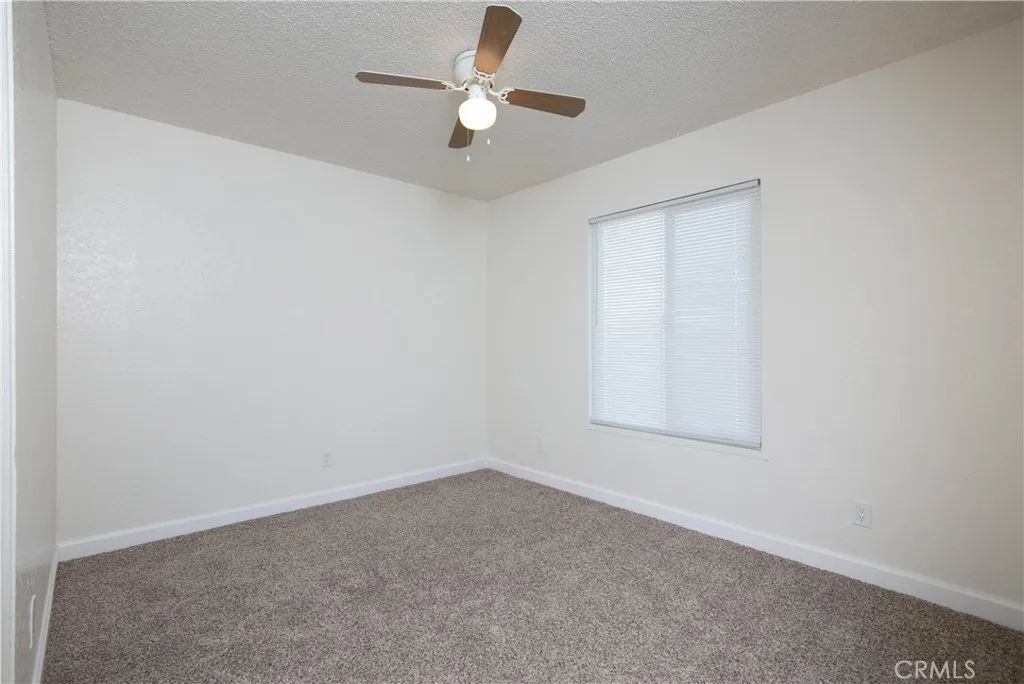 40629 178th E, Lake Los Angeles, California 93535 home-pic-16