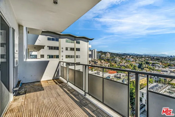 1155 N La Cienega Boulevard 1106, West Hollywood, California 90069