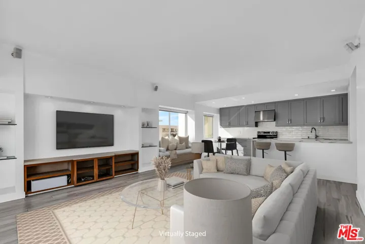 1155 N La Cienega Boulevard 1106, West Hollywood, California 90069