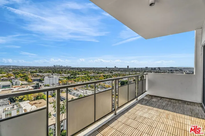 1155 N La Cienega Boulevard 1106, West Hollywood, California 90069