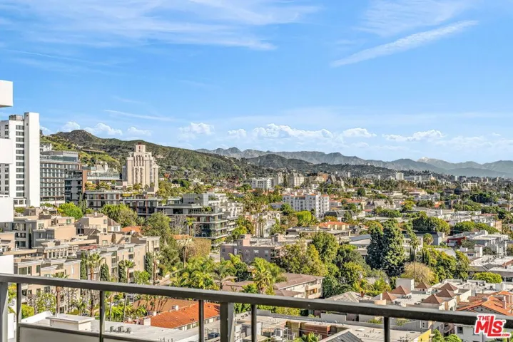 1155 N La Cienega Boulevard 1106, West Hollywood, California 90069