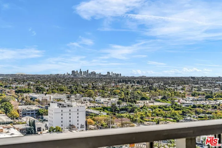 1155 N La Cienega Boulevard 1106, West Hollywood, California 90069